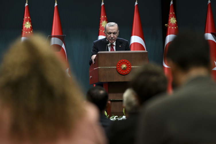 Cumhurbaşkanı Erdoğan: Haksız kazanç elde eden kim olursa olsun bedelini ödeyecek