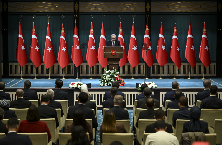 Cumhurbaşkanı Erdoğan: Haksız kazanç elde eden kim olursa olsun bedelini ödeyecek