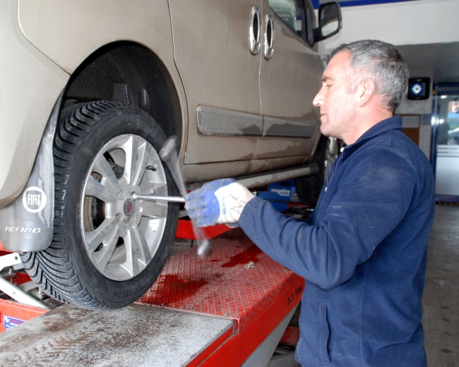 Mevsime uygun lastik hayati öneme sahip