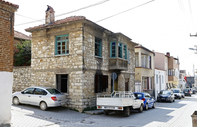 Ege'nin eski taş evleri lüks dairelerle yarışır hale geldi