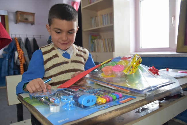 "Onların ihtiyacı sadece bir kağıt ve siyah kalem"