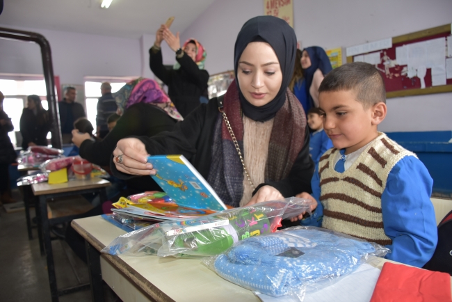 "Onların ihtiyacı sadece bir kağıt ve siyah kalem"