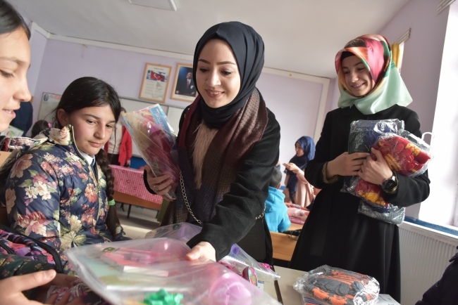 "Onların ihtiyacı sadece bir kağıt ve siyah kalem"