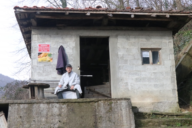"Dokuzdeğirmen" köyünün değirmenleri zamana direniyor