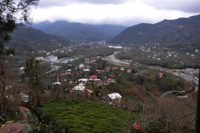 Ağaç evini turistlere açtı