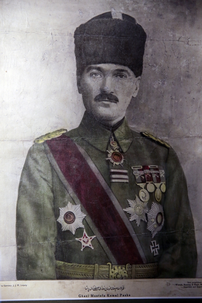 Atatürk'ün Latife Hanım'a hediye ettiği atın eyeri satışta