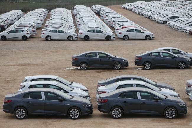 Otomobillerde beyaz ve siyaha ilgi azalıyor