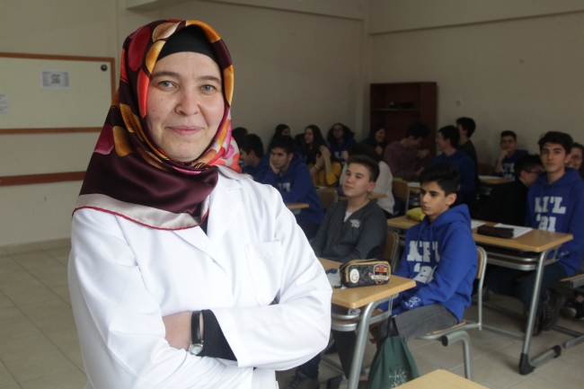 Kimi yeni nesiller yetiştiriyor kimi hayat kurtarıyor