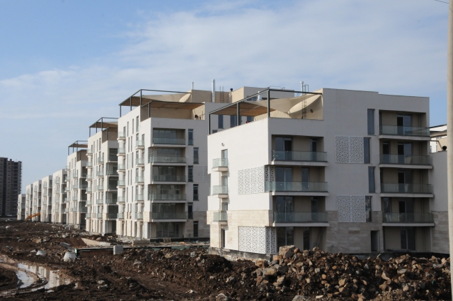 Teröristler tahrip etti, devlet yeniden ihya ediyor