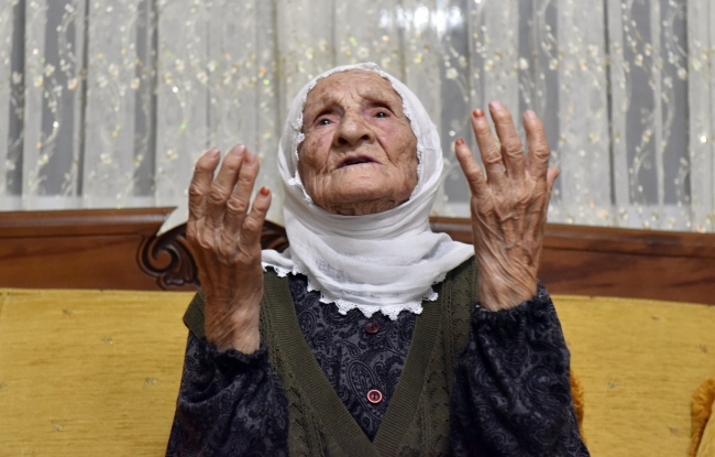 105 yaşındaki Fikriye ninenin Cumhurbaşkanı Erdoğan'la görüşme sevinci