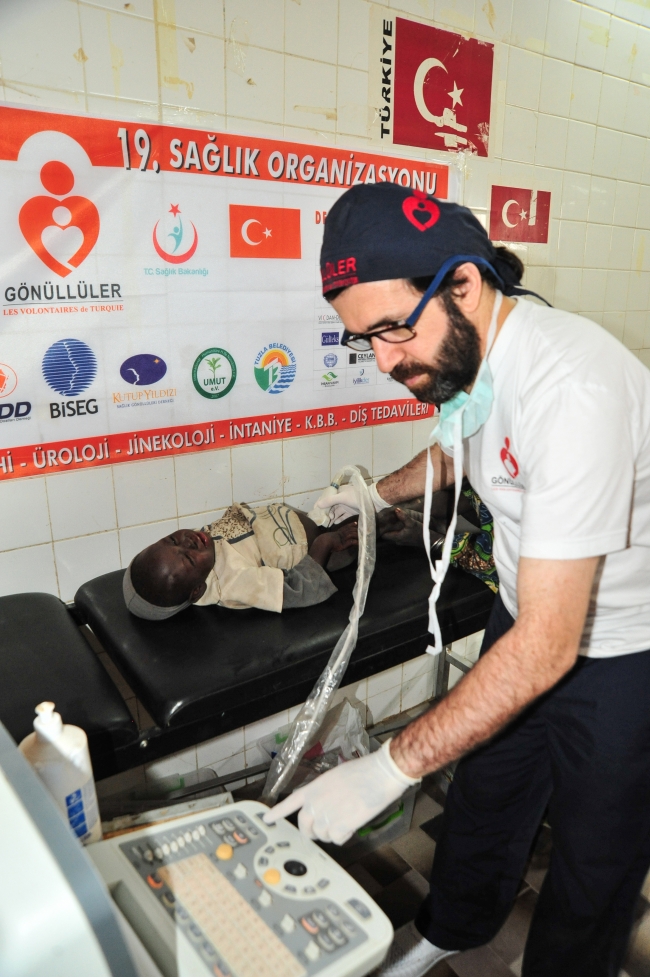 "Bir daha asla" dediği Afrika'ya 23 kez gitti