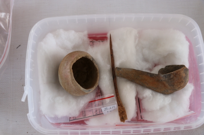 Denizli'de höyükten 8 bin yıllık kemik orak çıktı