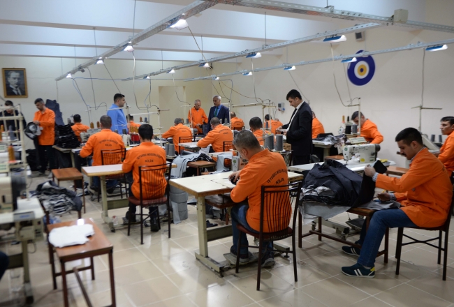 Tekstil eğitimi alan mahkumların ihracat başarısı