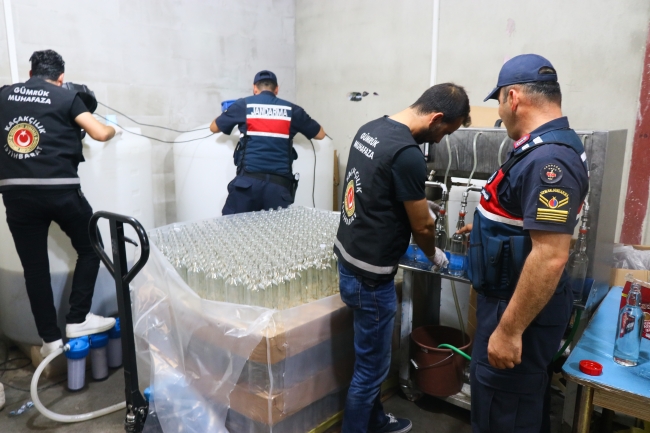 İzmir'de son yılların en büyük sahte içki operasyonu