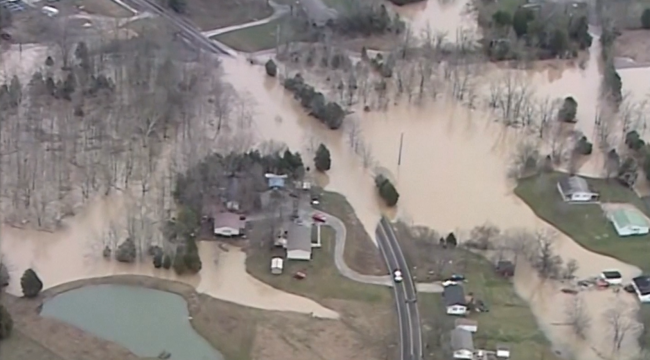 ABD'yi fırtına ve sel vurdu: 5 ölü