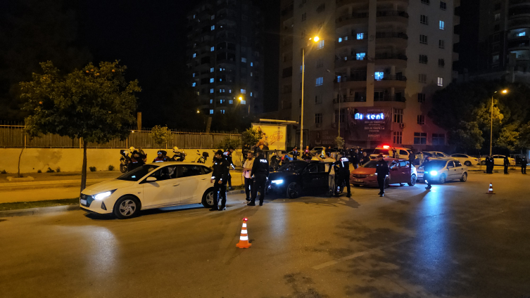 Adana'da helikopter destekli asayiş uygulaması: 106 gözaltı