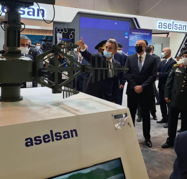 ASELSAN, ADEX 2022'de İlham Aliyev'i Ağırladı