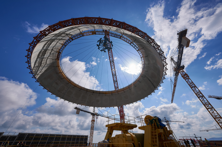 Akkuyu NGS'nin 2. Güç Ünitesinde iç koruma kabuğunun 6. katmanı kuruldu