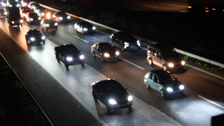 İstanbul’a dönüş yolunda trafik durma noktasına geldi