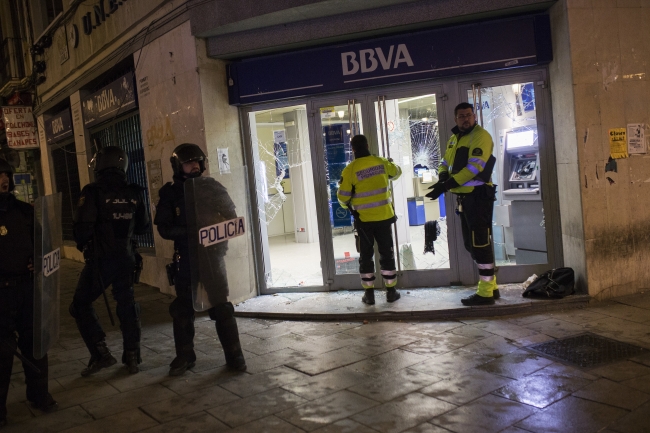 İspanya'da sokaklar karıştı