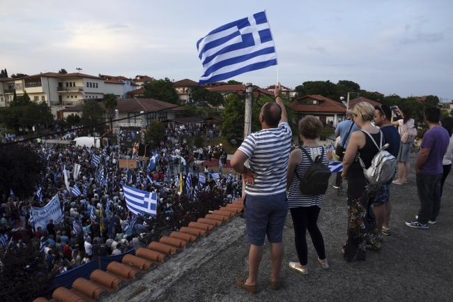 Yunanistan, Makedonya'nın ismini değiştirmesini istiyor
