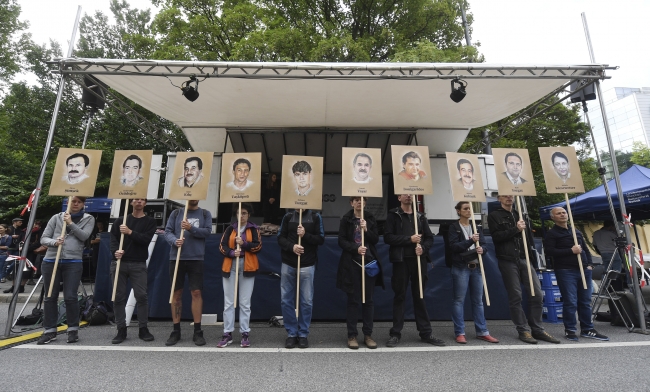 Almanya'da NSU davası kararı protesto edildi