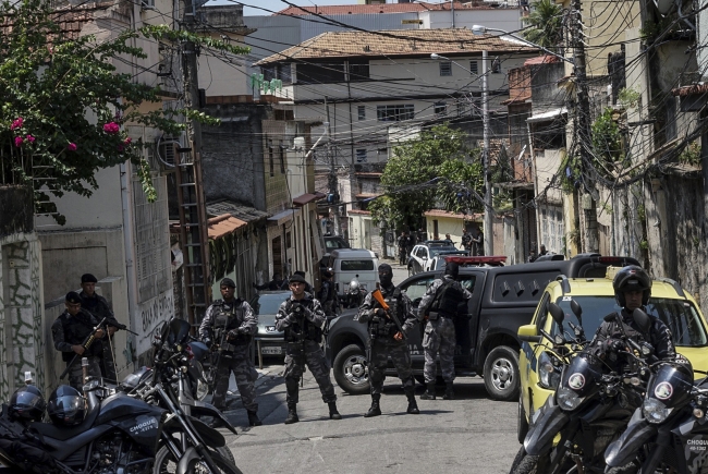 Brezilya'da polis operasyonu: 13 ölü