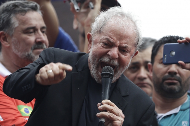 Tahliye edilen eski Brezilya Devlet Başkanı destekçilerine seslendi
