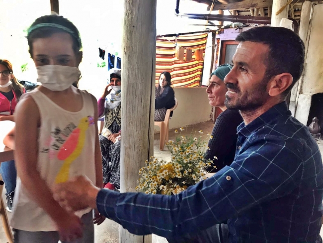 Çocuklarını teröre kurban veren babaya anlamlı sürpriz