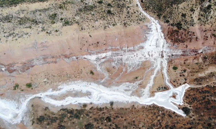 Yerin bin 300 metre altından çıkıyor: Mineral deposu tuz 11 ülkeye ihraç ediliyor