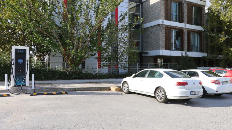 Manisa’da Trugo Şarj İstasyonları kuruldu