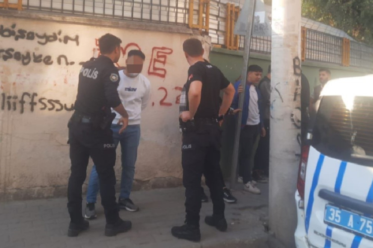 Polisten okul çevrelerine sıkı denetim: 192 kişiye idari işlem