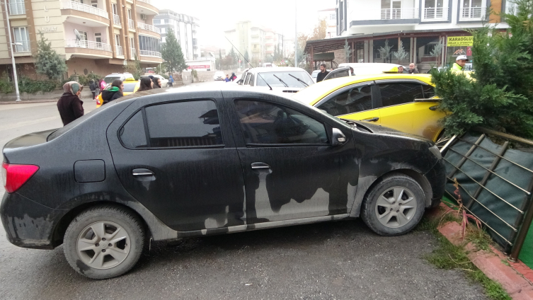 Malatya'da zincirleme trafik kazası: 1 yaralı