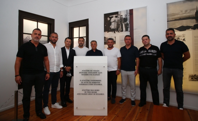 Beşiktaş yönetimi Atatürk'ün evini ziyaret etti
