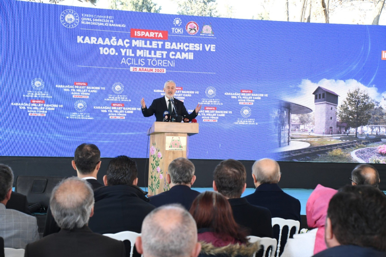 Bakan Özhaseki Isparta'da Millet Bahçesi açılış töreninde konuştu