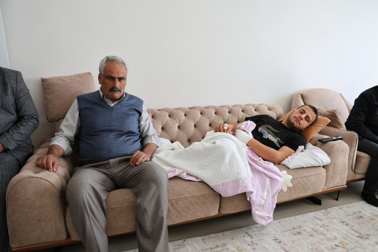 Yaralı askerin dedesi: 74 torunum var, 5 tanesi cephede