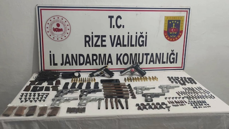Jandarma ekipleri 2023 yılında Rize’de 2 bin 245 kişi hakkında işlem yaptı