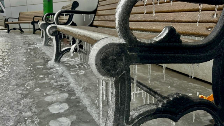 Ağrı buz kesti: Termometreler eksi 17'yi gördü