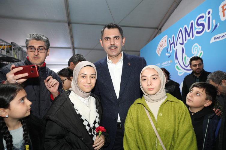 İBB Başkan adayı Kurum Hamsi Festivali'ne katıldı