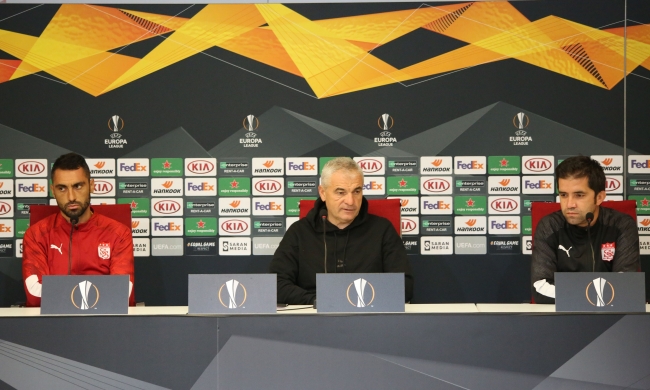 Rıza Çalımbay: Karabağ maçı final niteliğinde olacak