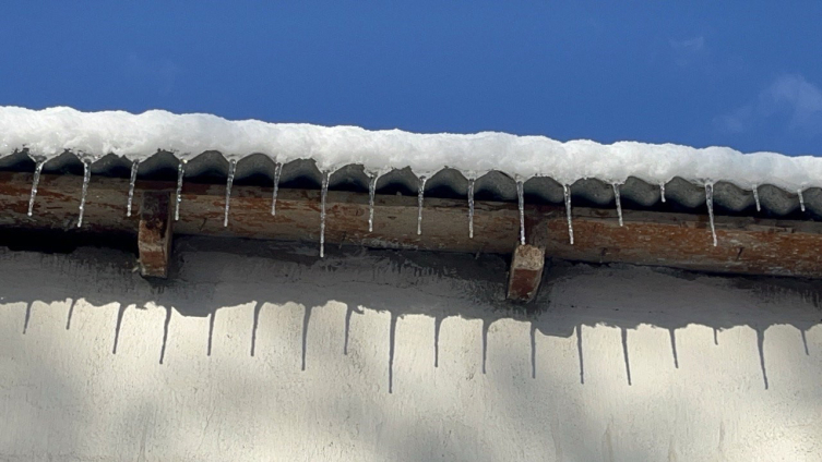 Ağrı'da soğuk hava etkisini sürdürüyor