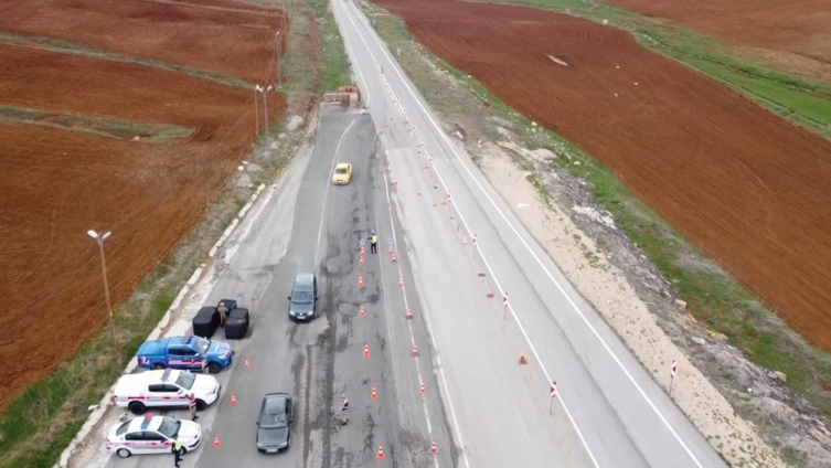 Erzincan'da dronlu trafik denetimi