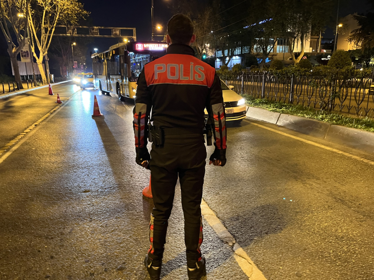 İstanbul'da helikopter destekli huzur uygulaması