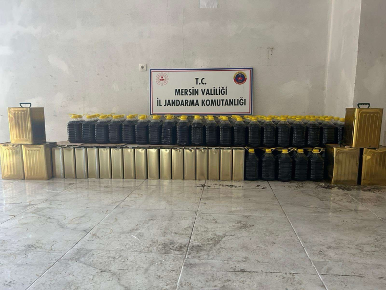 Mersin'de 6 ton sahte zeytinyağı ele geçirildi