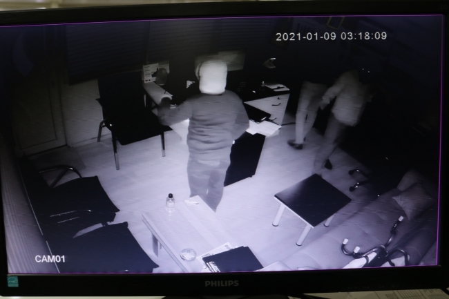 300 kiloluk para dolu kasayı çaldılar