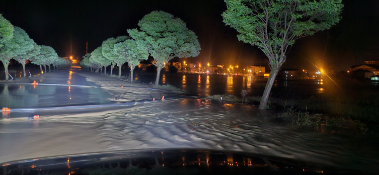 Çorum'da fırtına, sağanak ve dolu etkili oldu
