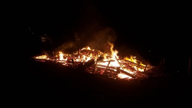 Karabük'teki yangında bir ev kullanılamaz hale geldi