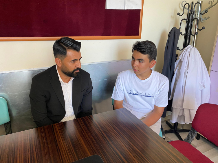 Depremden sağ kurtuldu, LGS'de birinci oldu