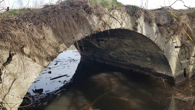 Dere ıslah çalışması sırasında tarihi köprü ortaya çıktı