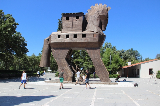 Truva'yı bir yılda 329 bin kişi ziyaret etti